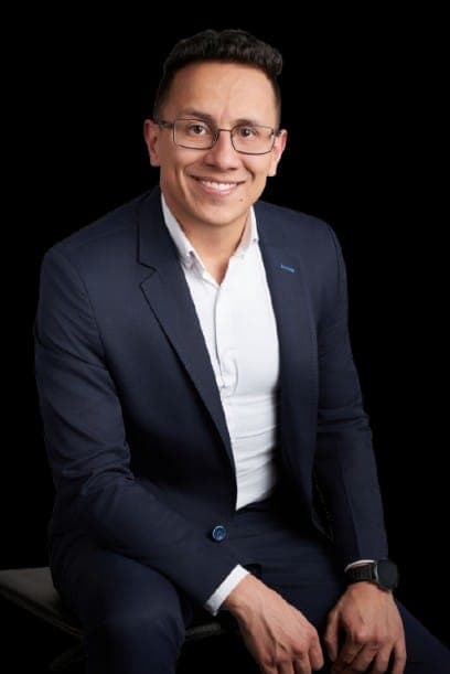 Miguel Lozada - Experto en Finanzas